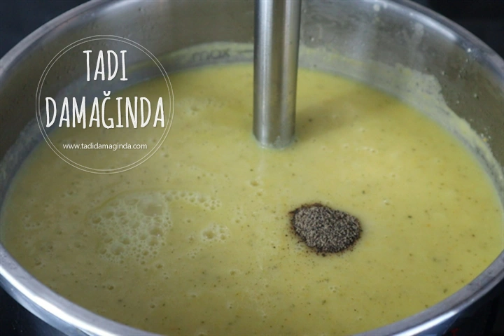 Bitkisel Sütlü Sebzeli Kabak Çorbası