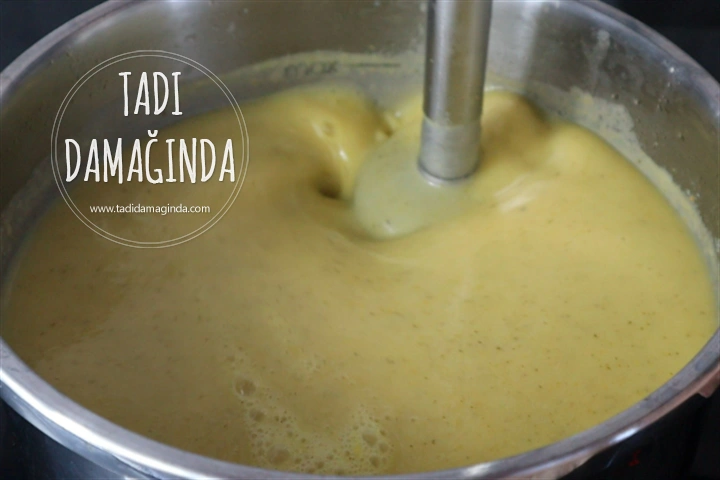 Bitkisel Sütlü Sebzeli Kabak Çorbası