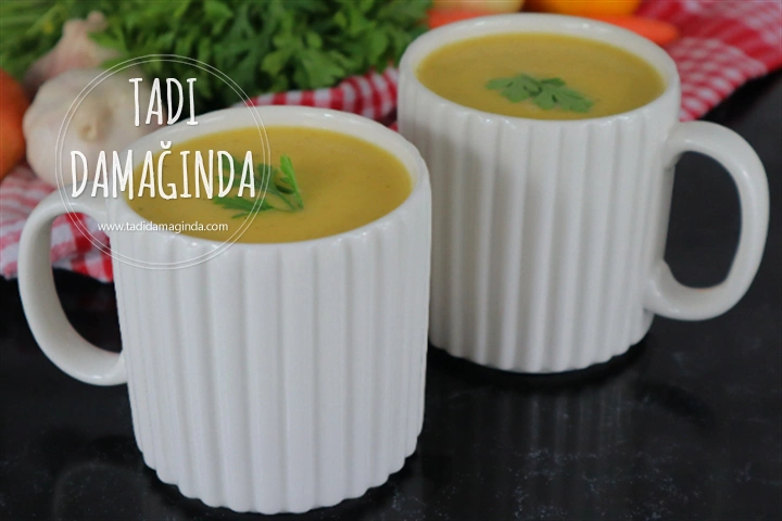 Bitkisel Sütlü Sebzeli Kabak Çorbası