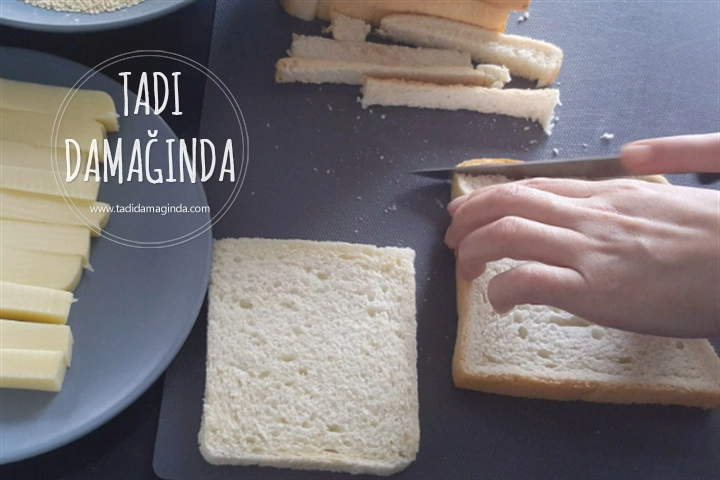 Tost Ekmeğinden Kaşarlı Yumurtalı Rulolar