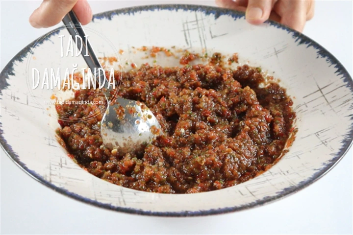 Acılı Ezme (Salçasız)