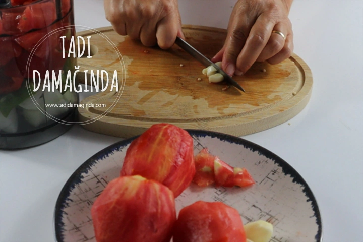 Acılı Ezme (Salçasız)