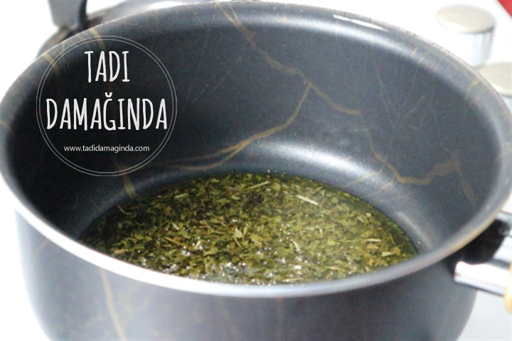 Terbiyesi Tencerede Pratik Yoğurt Çorbası