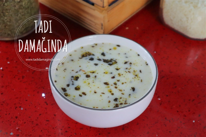 Terbiyesi Tencerede Pratik Yoğurt Çorbası