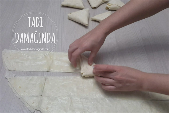 Buzlukta Saklanabilen Peynirli Muska Börek