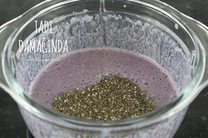 Böğürtlenli Chia Puding (Rafine Şekersiz)