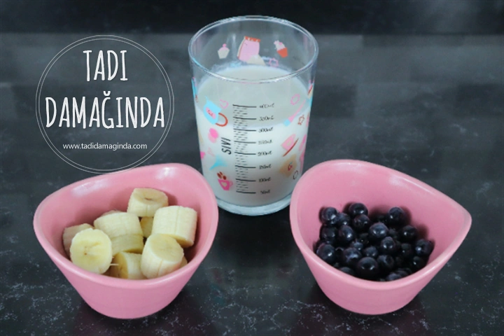 Yaban Mersinli Muzlu Smoothie