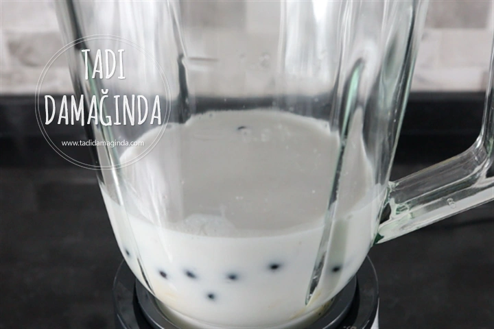 Yaban Mersinli Vegan Smoothie