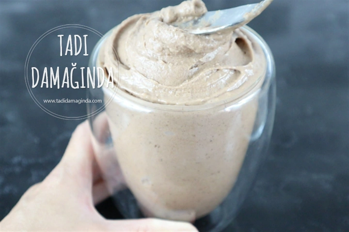 Kakaolu Fındıklı Muz Dondurması