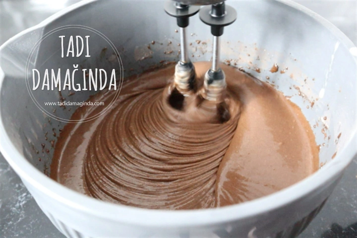 Glütensiz Kakaolu Kek