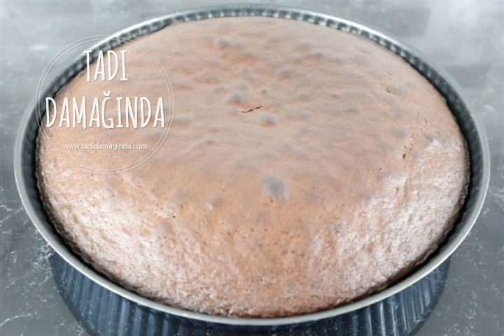 Glütensiz Kakaolu Kek