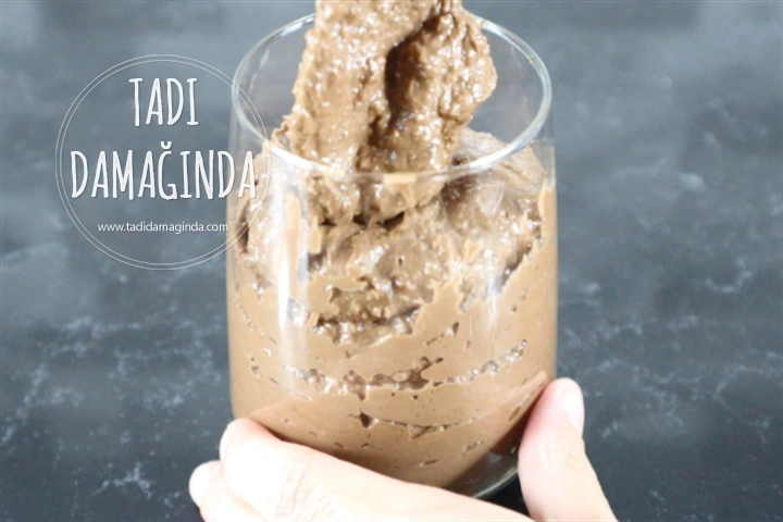 Kakaolu Fındıklı Avokado Puding (Şekersiz Glütensiz Vegan)