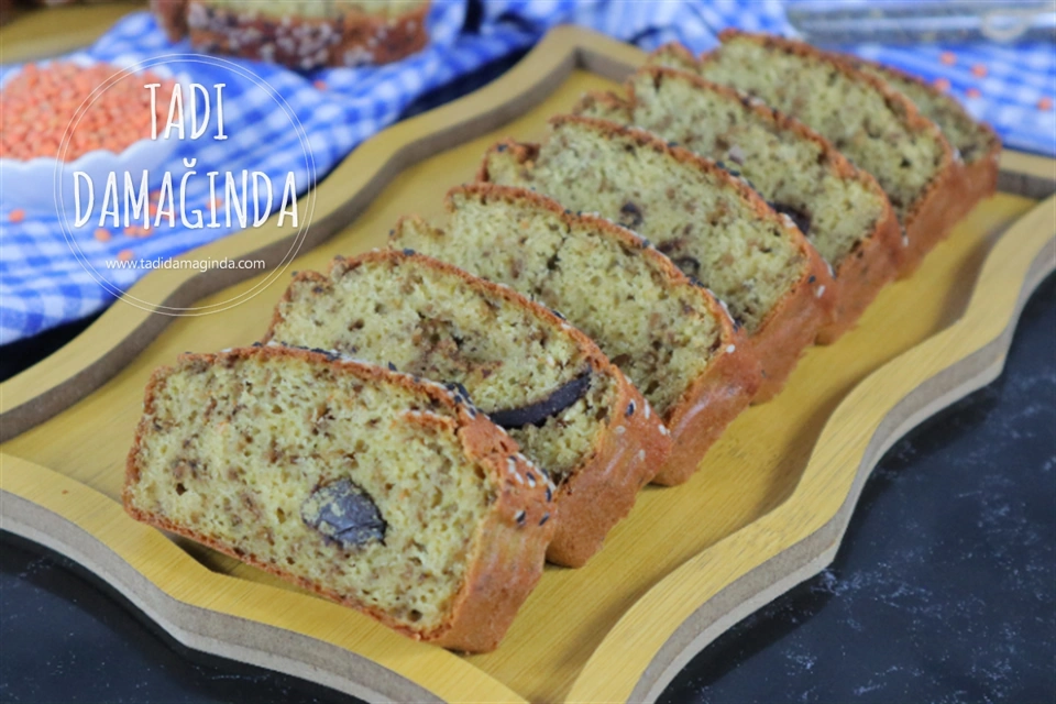 Zeytinli Kekikli Mercimek Ekmeği