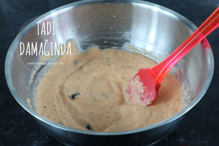 Zeytinli Kekikli Mercimek Ekmeği