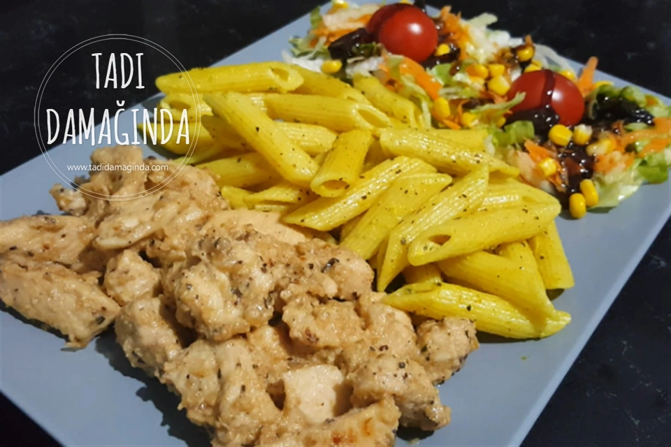 Kekikli Kremalı Tavuk Makarna