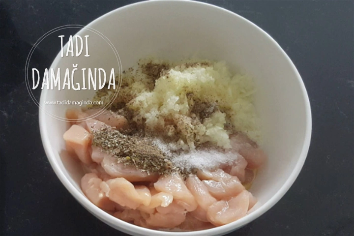 Kekikli Kremalı Tavuk Makarna