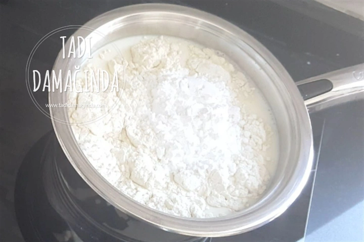 Büyük Borcamda Meyveli Yaz Pastası