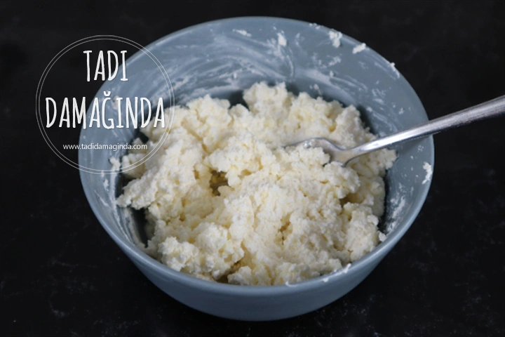 Çam Ağacı Şeklinde Peynirler