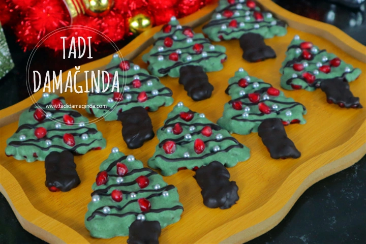 Narlı Çam Ağacı Çikolatası