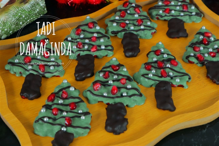 Narlı Çam Ağacı Çikolatası