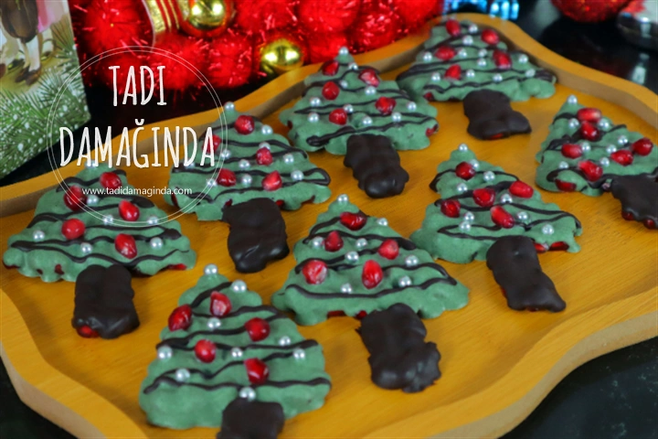 Narlı Çam Ağacı Çikolatası