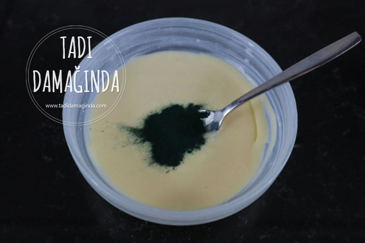 Narlı Çam Ağacı Çikolatası