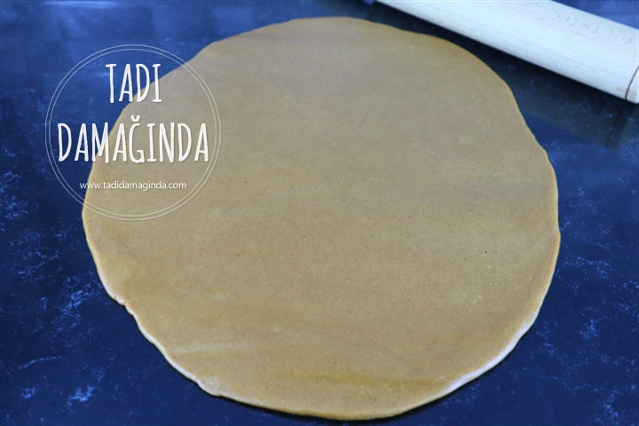 Ren Geyiği Şeklinde Gingerbread Cookie