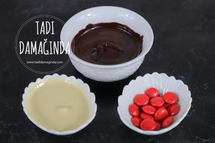 Ren Geyiği Şeklinde Gingerbread Cookie