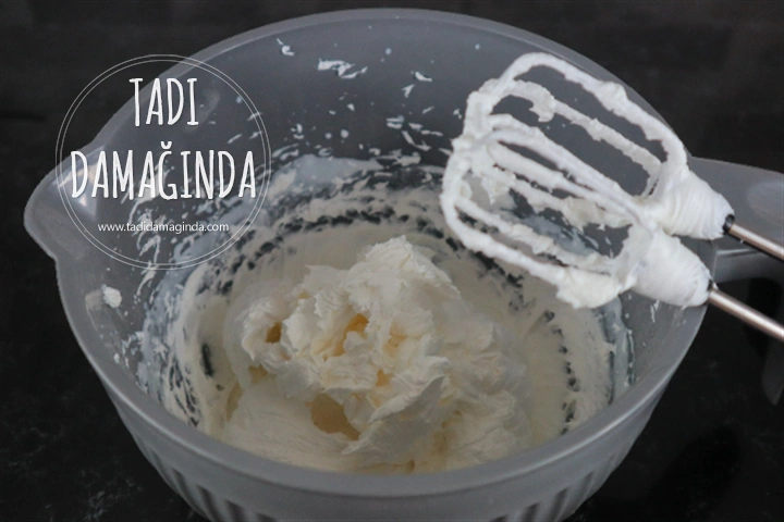 Çam Ağacı Kekleri