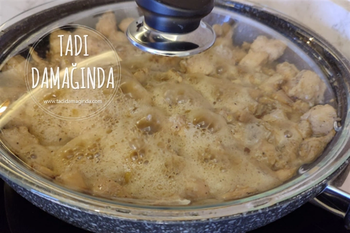 Soya Soslu Ballı Susamlı Tavuk (Çin Usulü)