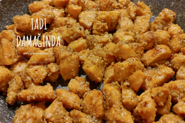 Soya Soslu Ballı Susamlı Tavuk (Çin Usulü)