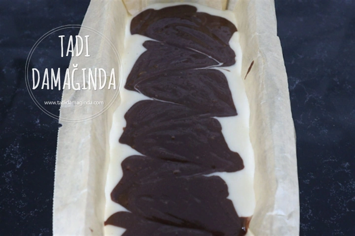 2 Renkli Yumurtasız Kek